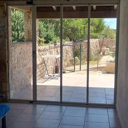 Trullo Fronte Mare Elmeca Сasa de vacaciones Alliste