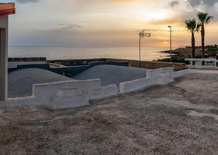 Trullo Fronte Mare 